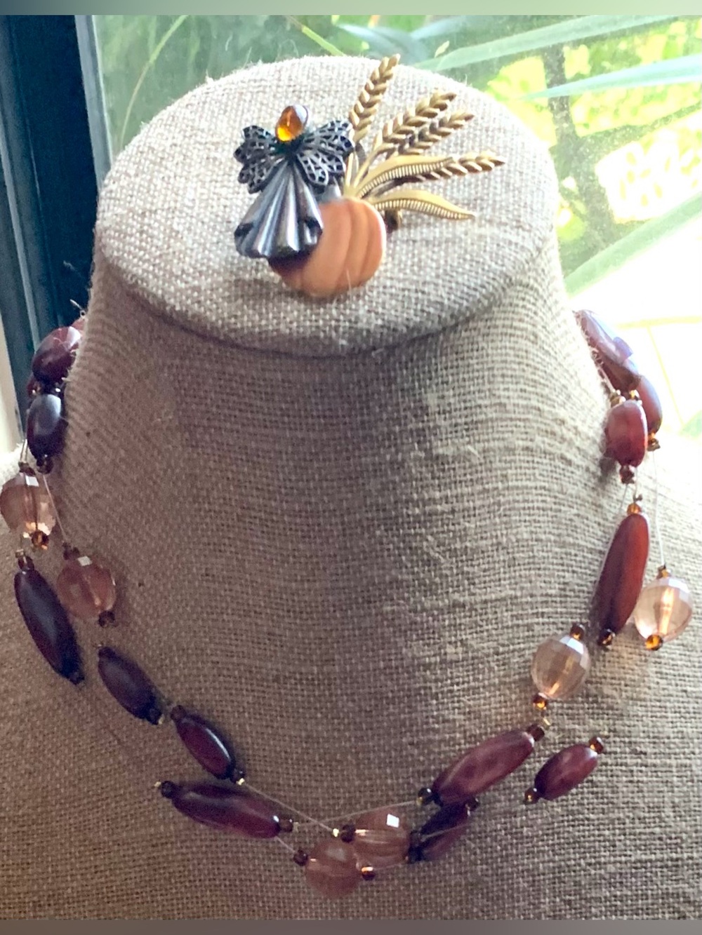 Vintage Brooch & Necklace Set - Picture 2 of 7